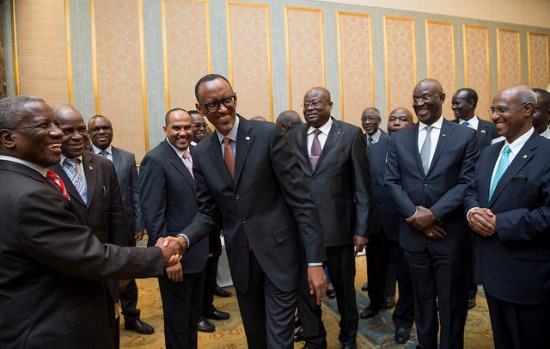 Le Président Kagame rencontre la diaspora rwandaise de Chine