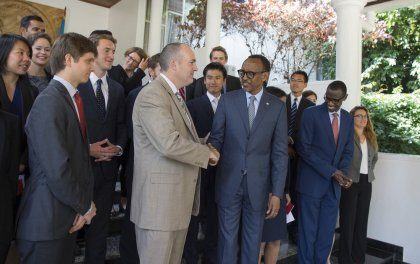 Des étudiants de Stanford (USA) reçus par le Président Kagame
