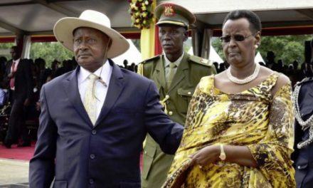 Ouganda : une universitaire inculpée pour outrage au président Yoweri Museveni