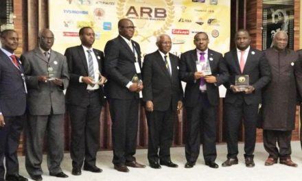 Les Présidents Paul KAGAME et Macky SALL ont réceptionné le Super Prix Grand Bâtisseur – Trophée Babacar NDIAYE