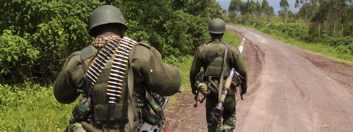 Livraisons d’armes au Rwanda : une plainte vise les responsables politiques et militaires français