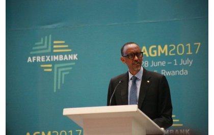 Perezida Kagame asanga Afurika ikwiye gukuraho inzitizi z’ubuhahirane