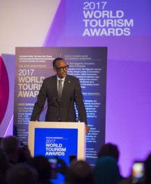 Paul Kagame récompensé pour de son leadership visionnaire en matière de tourisme durable
