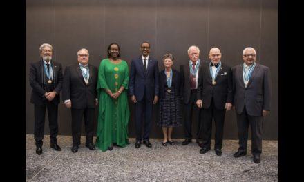 Le Président Paul Kagame confère la médaille de «l’Ordre National des Amitiés Exceptionnelles» à neuf amis du Rwanda
