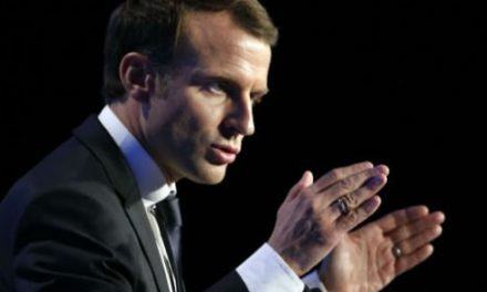 FRANCAFRIQUE : Macron ou le Complexe du Colon qui se Veut Décomplexé