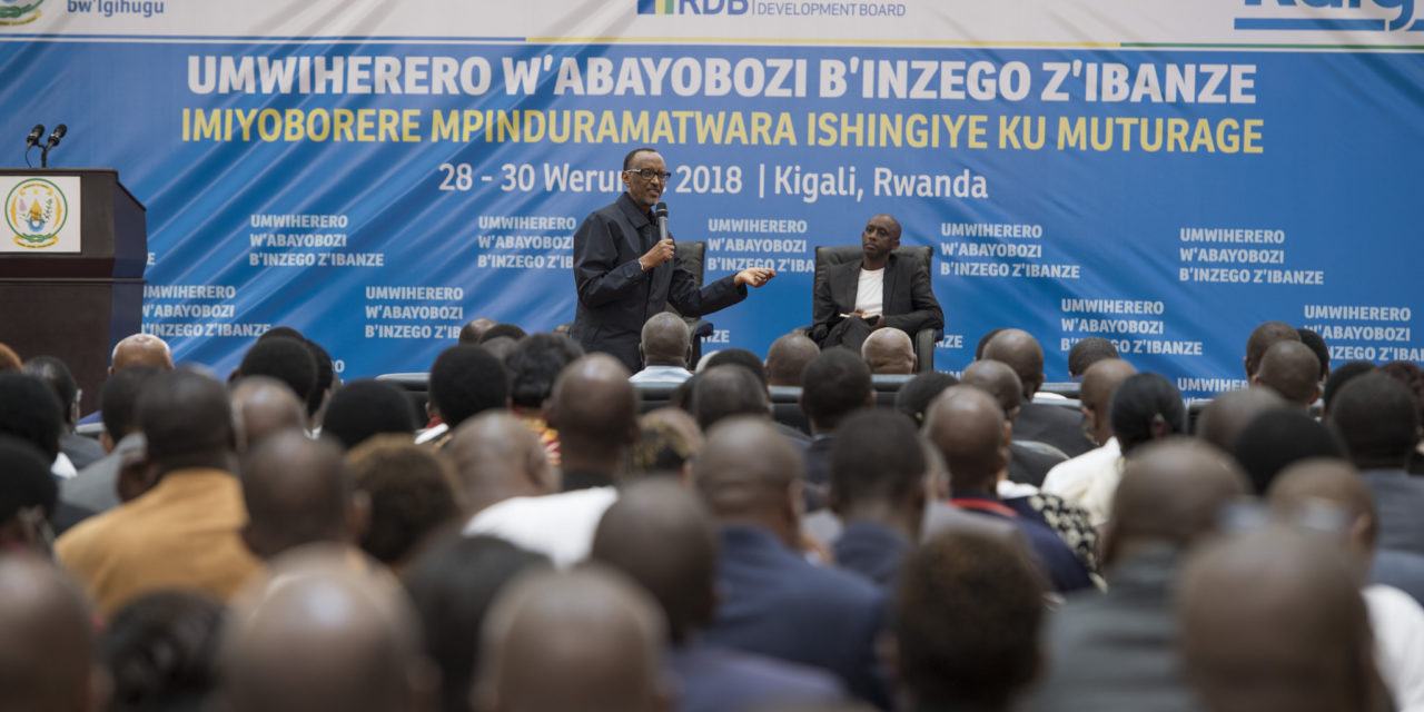 « Soyez courageux et responsables », Président Kagame dit aux dirigeants