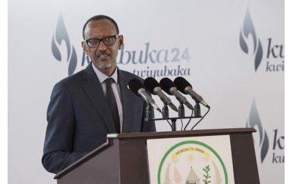 Abatibuka baba birengagiza ukuri- Perezida Kagame