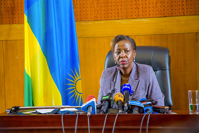 LOUISE MUSHIKIWABO : «C’EST AUX CONGOLAIS DE DEMANDER A KABILA DE PARTIR»