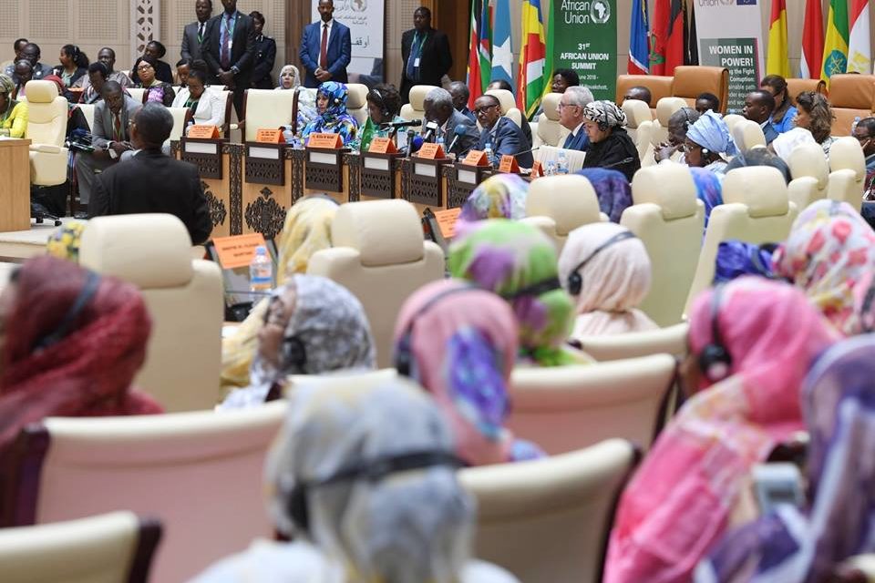 Le Président Kagame O-organise une réunion de haut niveau sur « les femmes au pouvoir » au nom de L’Union Africaine aux côtés de Neven Mimica, Commissaire Européen à la coopération internationale et au développement.