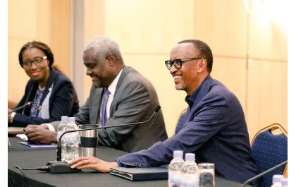 Perezida Kagame yayoboye inama ku mavugurura muri AU