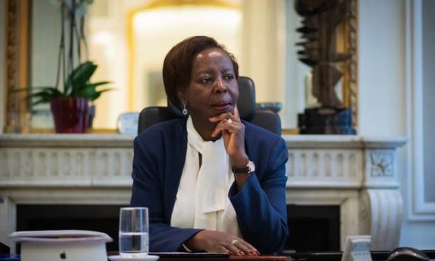 Entre Paris et Kigali, le jeu d’équilibriste de Louise Mushikiwabo