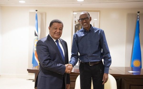 Kagame reçoit l’ancien Président de l’Éthiopie