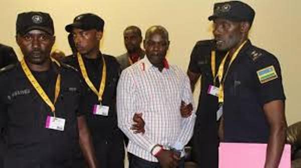 L’ex-bourgmestre Ladislas Ntaganzwa accusé d’être l’exterminateur de trente mille Batutsi à Cyahinda.