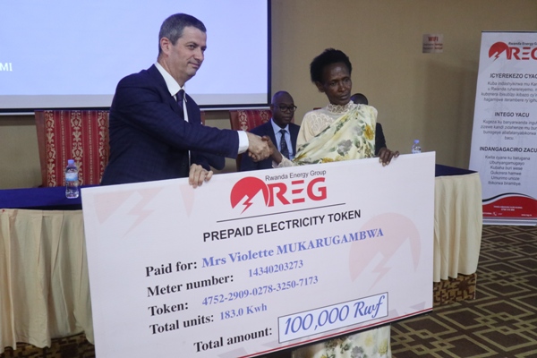 Le Rwanda a célébrée un million de ses ménages tous connectés à l’électricité