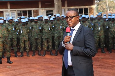 Minisitiri Biruta yasuye Ingabo z’u Rwanda ziri muri Centrafrique