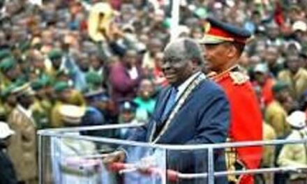 Le Président Kagame déplore la mort de l’ancien Chef de l’Etat kenyan