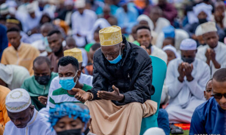 Abayisilamu bo mu Rwanda bizihije Umunsi Mukuru wa Eid al-Fitr (Amafoto)