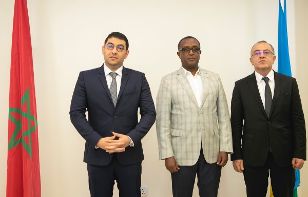 Le Ministre marocain de la Jeunesse Mehdi Bensaid reçu par le chef de la diplomatie rwandaise