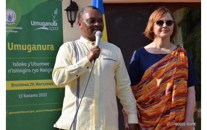Abanyarwanda baba muri Pologne bahuriye mu busabane bizihiza Umuganura (Amafoto & Video)