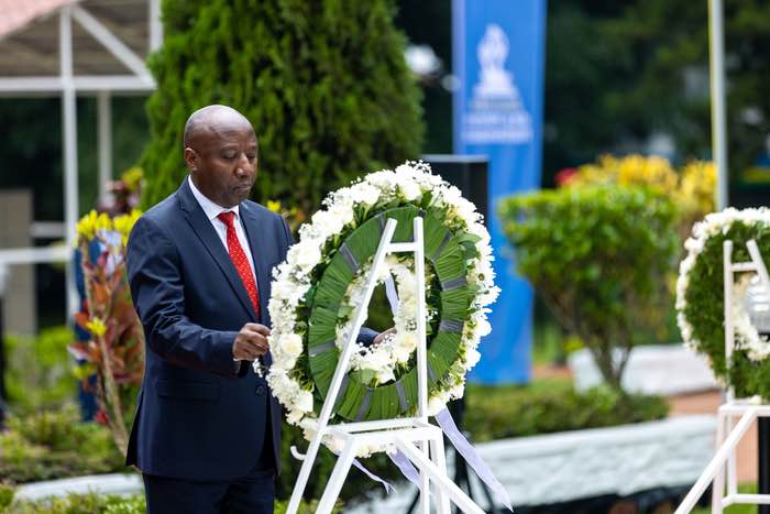 Le Premier Ministre rwandais rend hommage aux héros nationaux