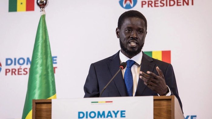 Le Sénégal se dote d’un jeune Président de la République âgé de 44 ans