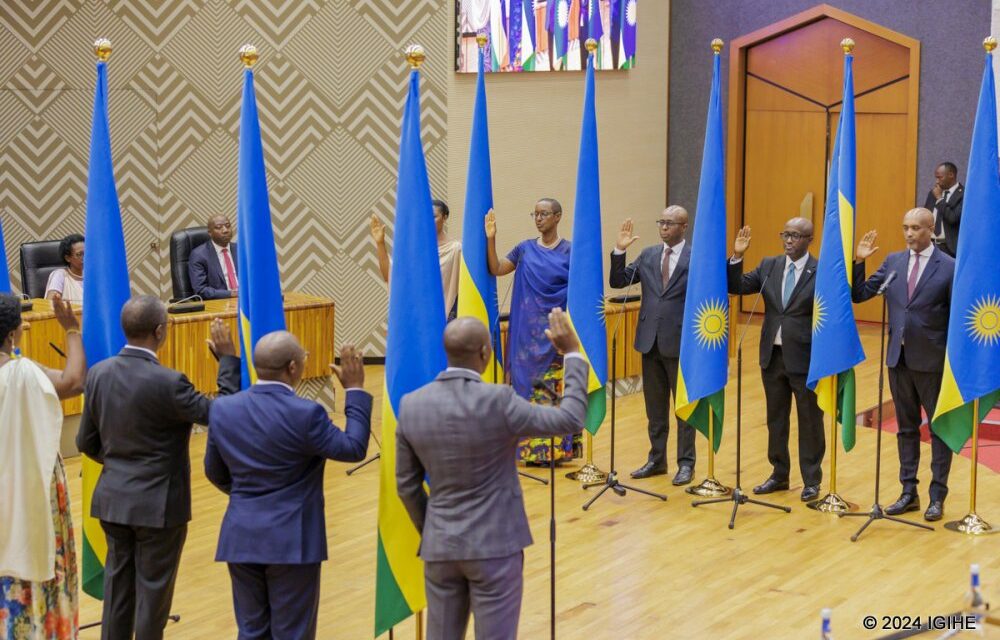 Perezida Kagame yasabye abayobozi kuba intwari bakava mu nshingano aho kuzikora nabi