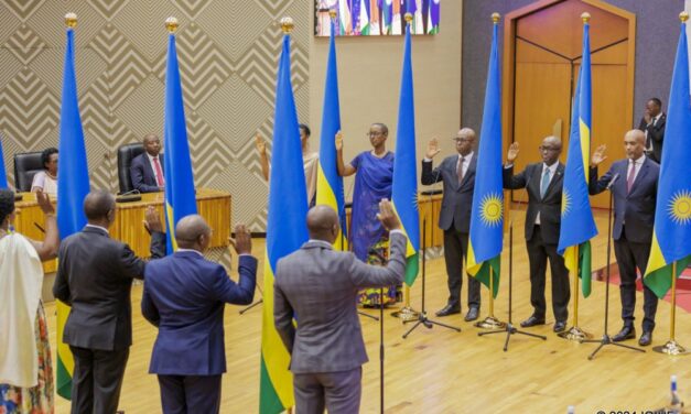 Perezida Kagame yasabye abayobozi kuba intwari bakava mu nshingano aho kuzikora nabi