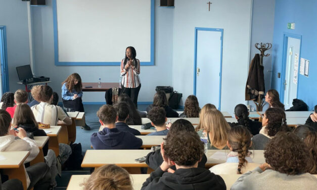 Une conférence bouleversante d’Yvonne Buhikare au lycée Ozanam à Lille