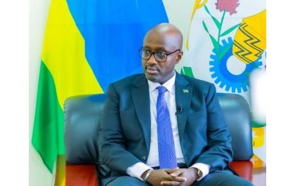 Le ministre Nduhungirehe met en lumière le volte-face de Tshisekedi